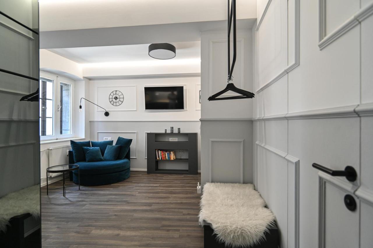 Strict City Apartments Ljubljana Ngoại thất bức ảnh