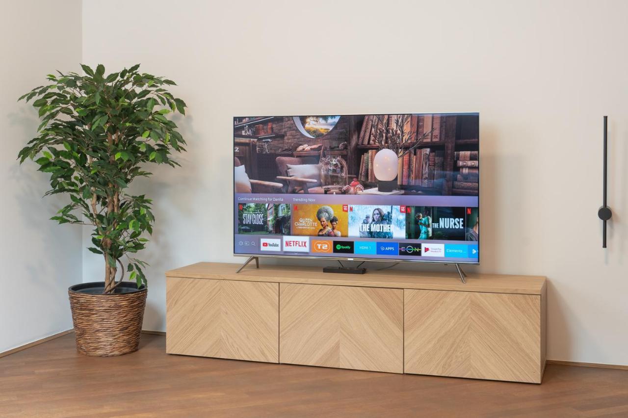 Strict City Apartments Ljubljana Ngoại thất bức ảnh