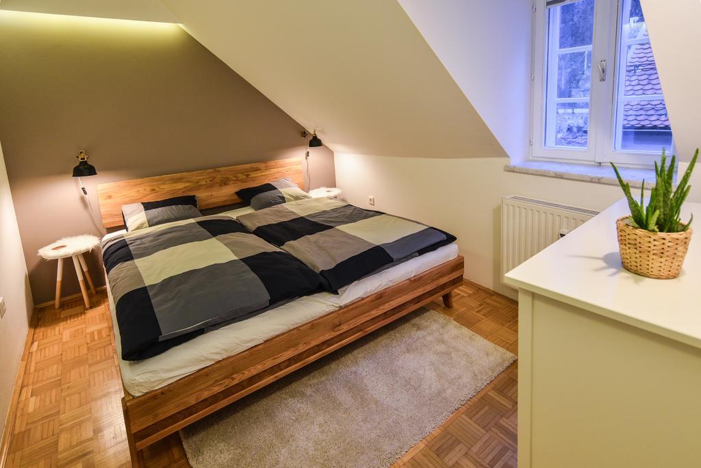 Strict City Apartments Ljubljana Ngoại thất bức ảnh