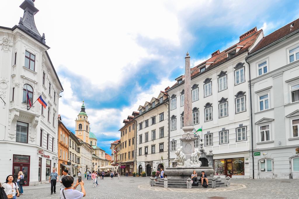 Strict City Apartments Ljubljana Ngoại thất bức ảnh